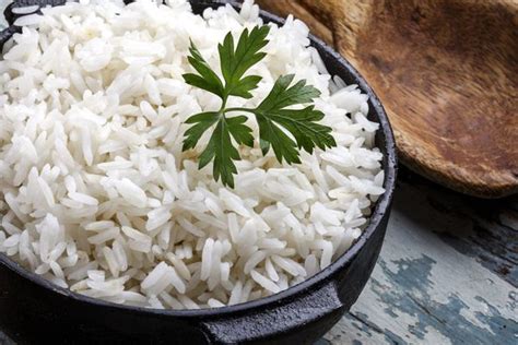 Как отварить рис рассыпчатым в кастрюле