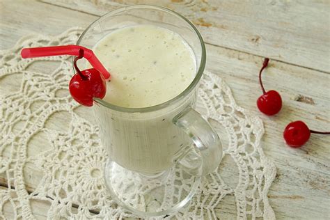 Рецепт молочного коктейля с мороженым в домашних условиях блендером