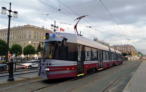 Трамвай 10 спб