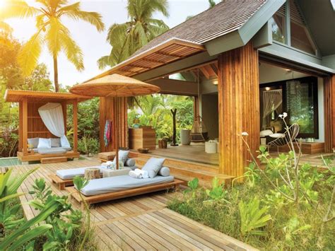 Tropical house